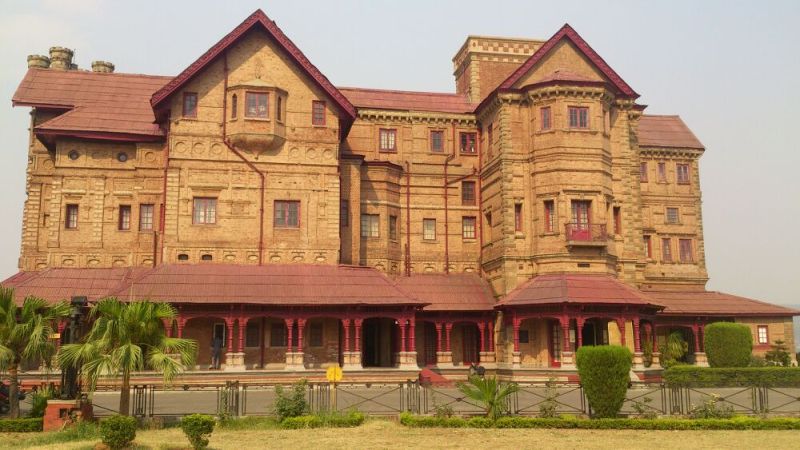 Amar Mahal Museum and Library