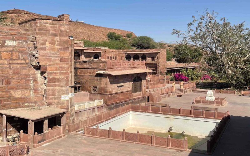 Government Museum, Mandore